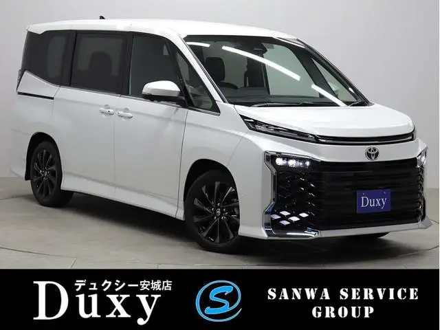 Toyota Voxy 2026, новый