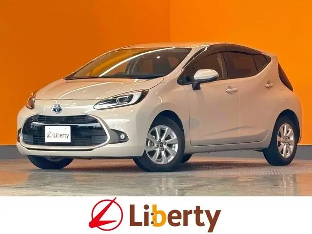 Toyota Aqua 2021, 26 102 км