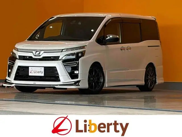 Toyota Voxy 2020, 55 697 км