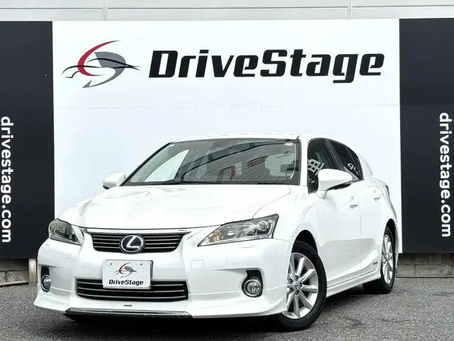 Lexus CT — фото из объявления