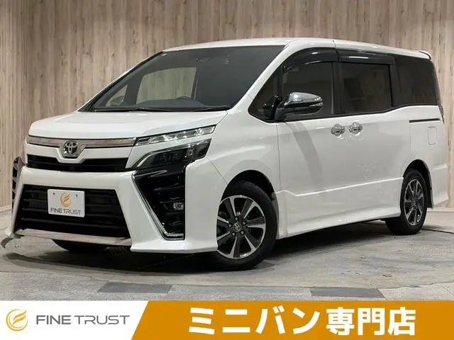 Toyota Voxy 2020, 60 934 км