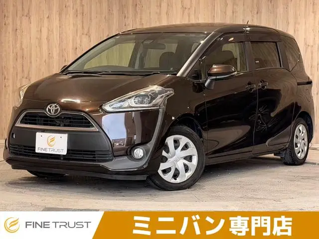 Toyota Sienta — фото из объявления
