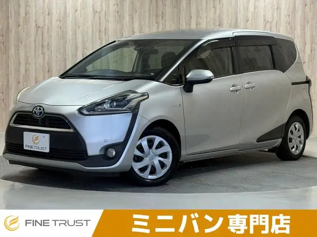 Toyota Sienta 2017, 12 724 км