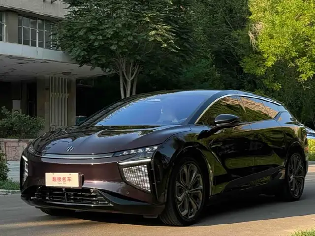 HiPhi X 2021, 70 000 км