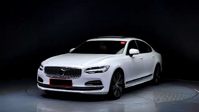 Volvo S90 2016, 21 625 км