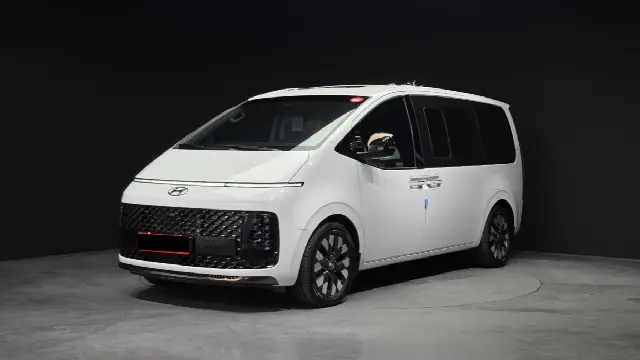 Hyundai Staria 2021, 55 704 км