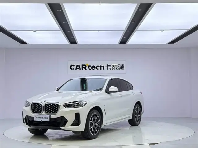 BMW X4 2022, 14 000 км
