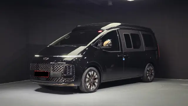 Hyundai Staria 2021, 12 167 км