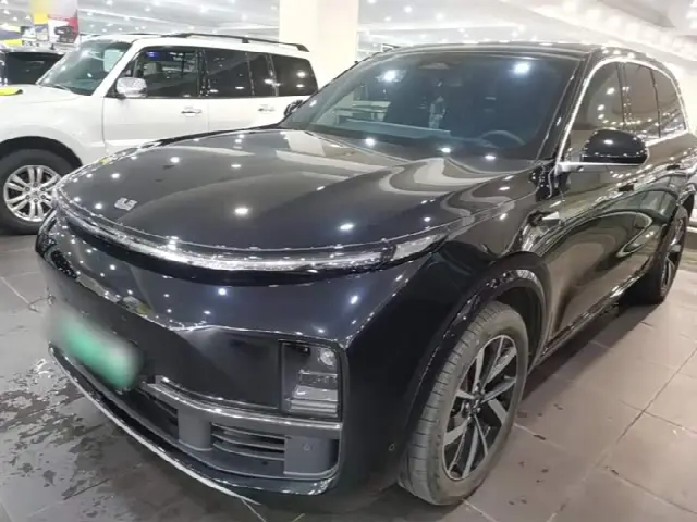 LiXiang L8 2023, 22 200 км