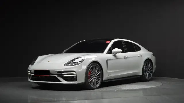 Porsche Panamera 2017, 8 598 км