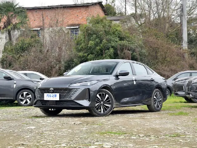 Changan Eado EV 2025, новый