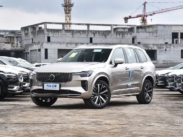 Volvo XC90 2025, новый