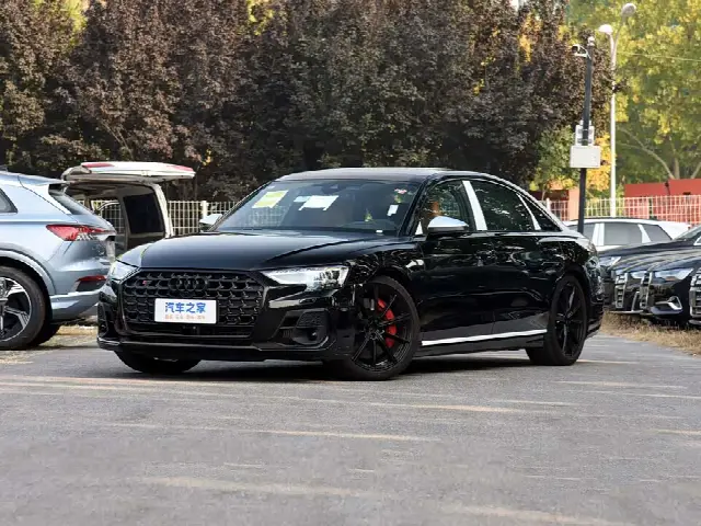 Audi S8 2025, новый