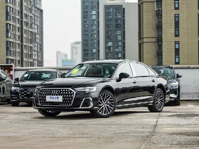 Audi A8 2025, новый