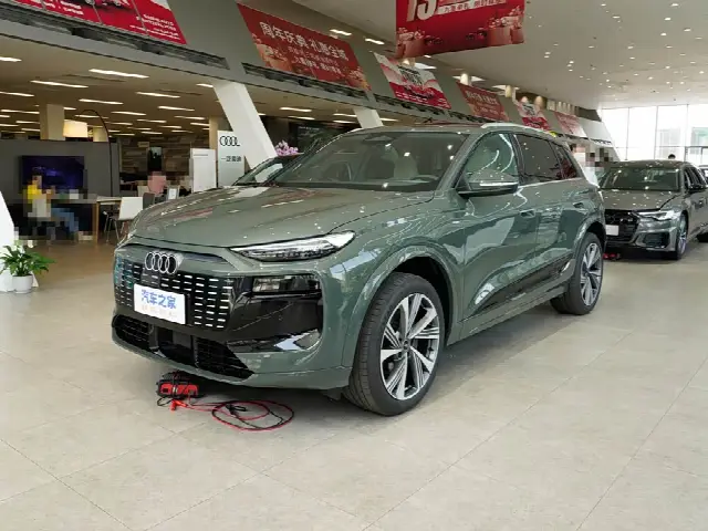 Audi Q6L e-tron 2026, новый
