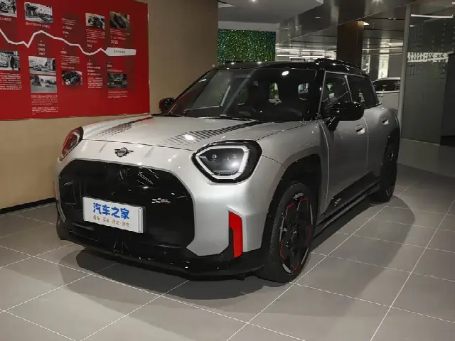 Mini Aceman JCW 2025, новый