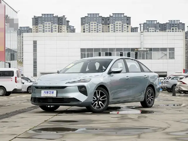 Roewe D6 2025, новый