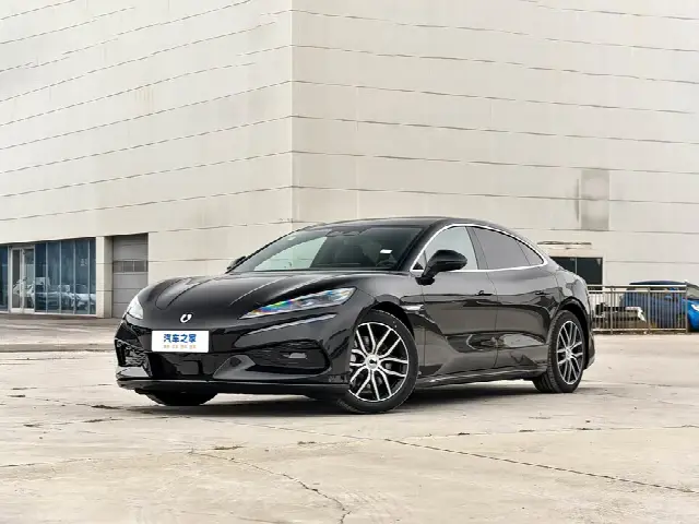 Denza Z9 2024, новый