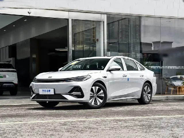 Geely Galaxy A7 2025, новый