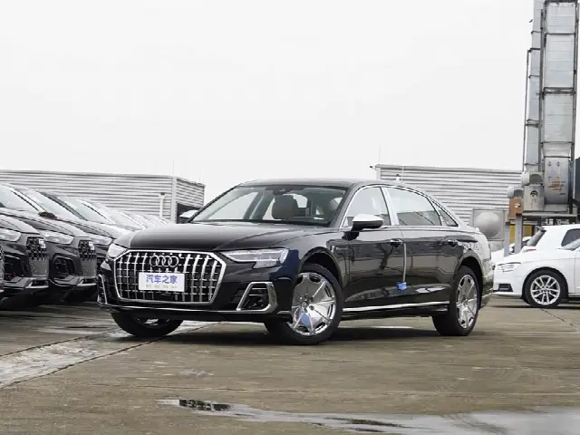 Audi A8 2025, новый