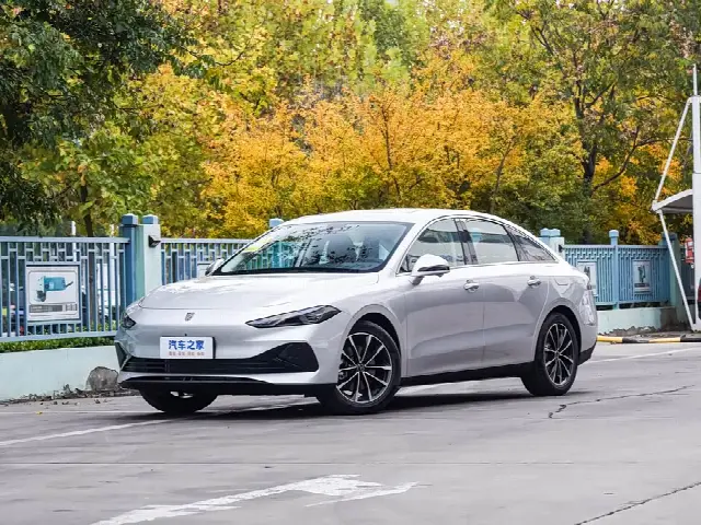 Roewe D7 2025, новый