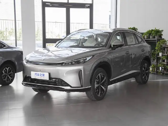 Roewe D5X DMH 2024, новый