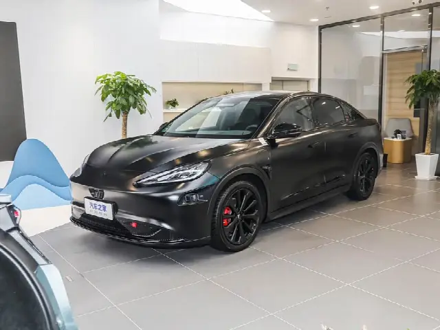 BAIC Arcfox Alpha S 2023, новый