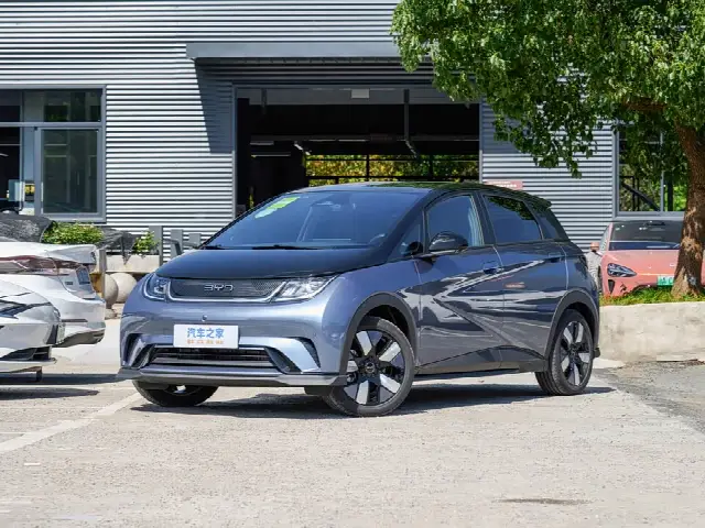 BYD Dolphin 2025, новый