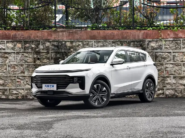 Jetour X70 Plus C-DM Hybrid 2025, новый