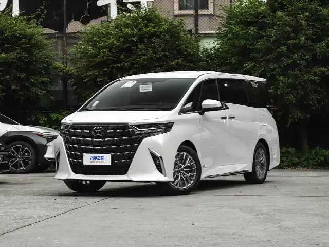 Toyota Alphard 2025, новый