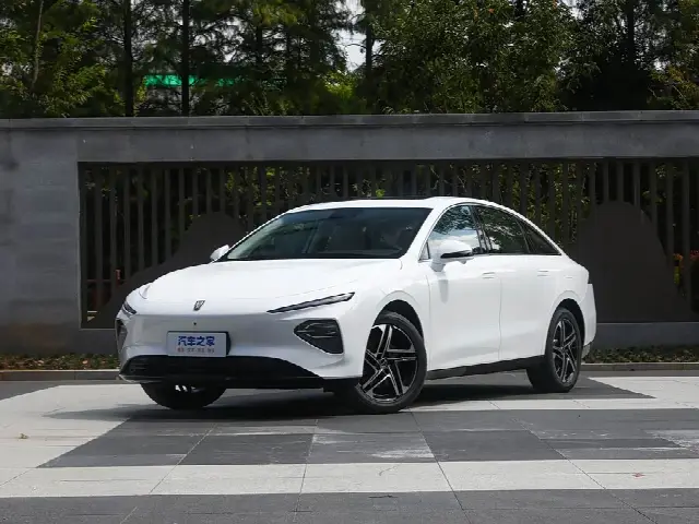 Roewe D7 2023, новый