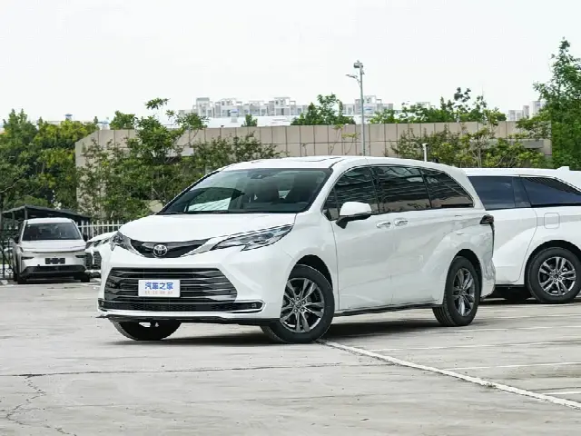 Toyota Sienna 2026, новый