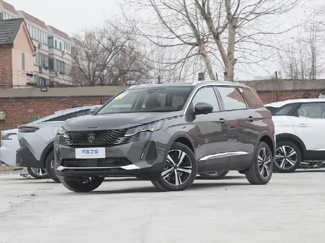 Peugeot 5008 2025, новый