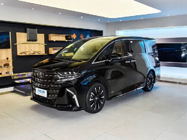 Toyota Alphard 2024, новый
