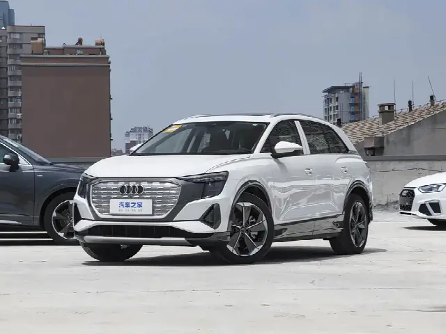 Audi Q5 e-tron 2023, новый