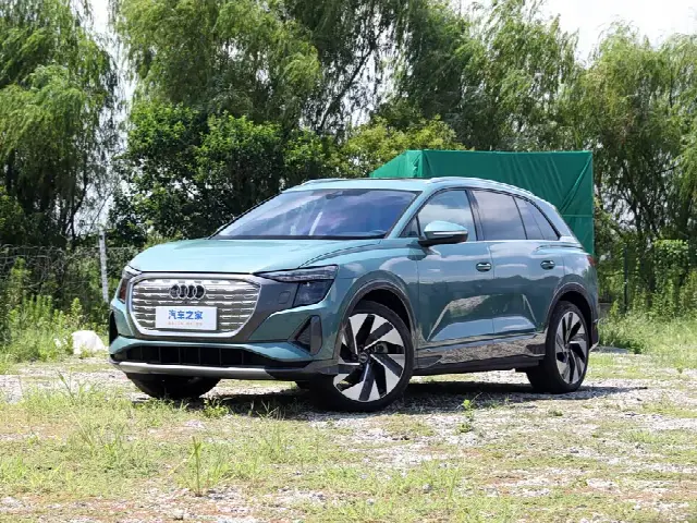 Audi Q5 e-tron 2023, новый