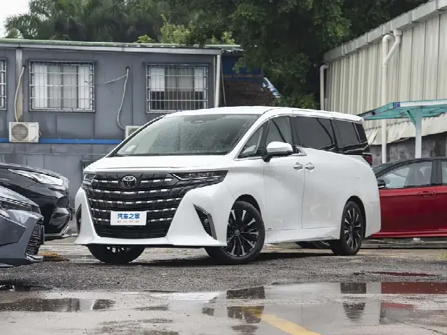 Toyota Alphard 2025, новый