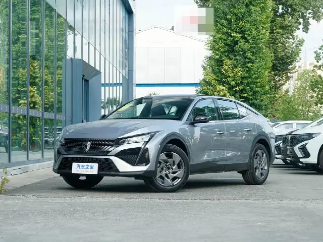 Peugeot 408X 2025, новый