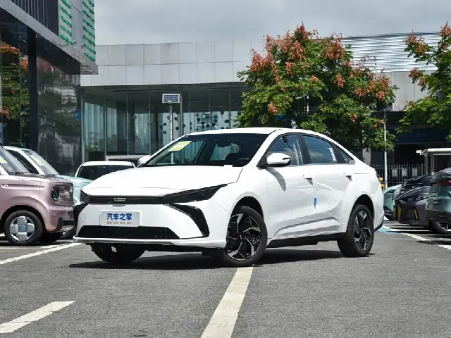 Geely Geometry G6 2024, новый