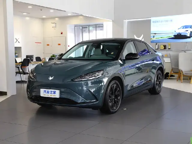 BAIC Arcfox Alpha S 2023, новый