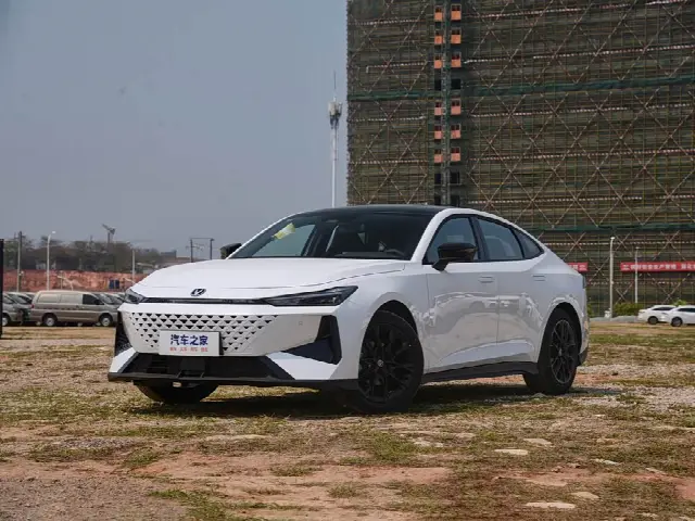Changan UNI-V 2025, новый