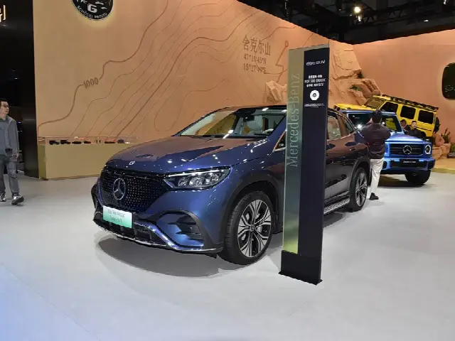 Mercedes-Benz EQE SUV 2026, новый