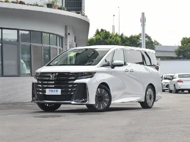 Toyota Vellfire 2024, новый