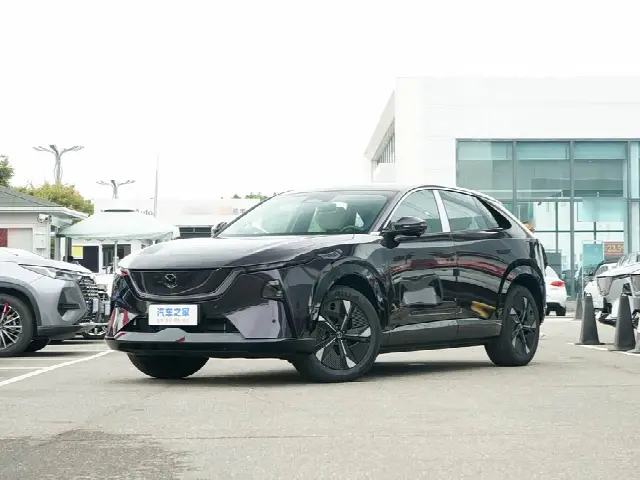 Mazda EZ-60 2025, новый
