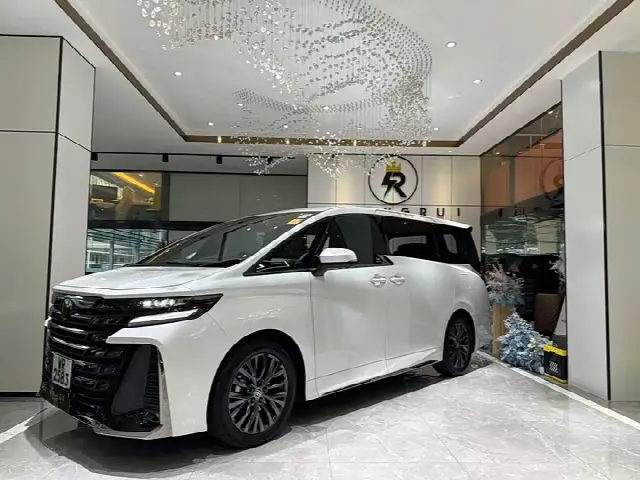 Toyota Vellfire 2025, новый