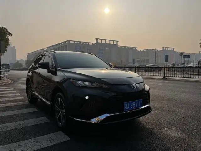Toyota Venza 2023, 20 000 км