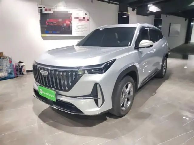 Geely Atlas L 2025, 15 200 км