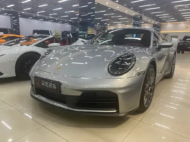 Porsche 911 2025, 3 000 км