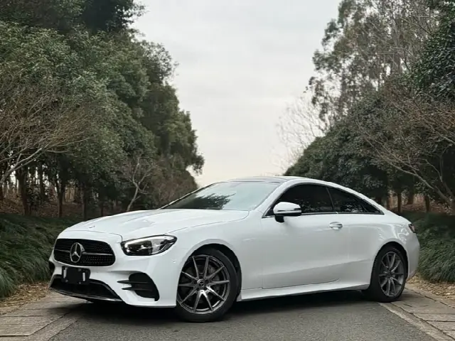 Mercedes-Benz E-Class 2023, 6 800 км