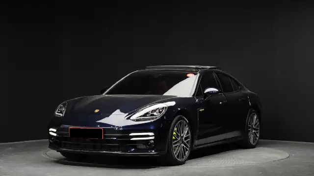 Porsche Panamera 2017, 43 804 км